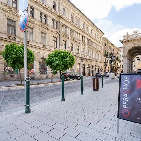 Centrum Opera Luxury With Free Garage * Budapest
