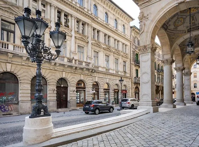 Centrum Opera Luxury With Free Garage