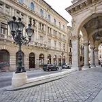 Centrum Opera Luxury With Free Garage