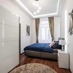 Centrum Opera Luxury With Free Garage